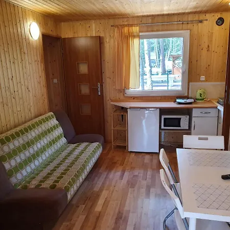 Letniskowe Korona אכסניה *