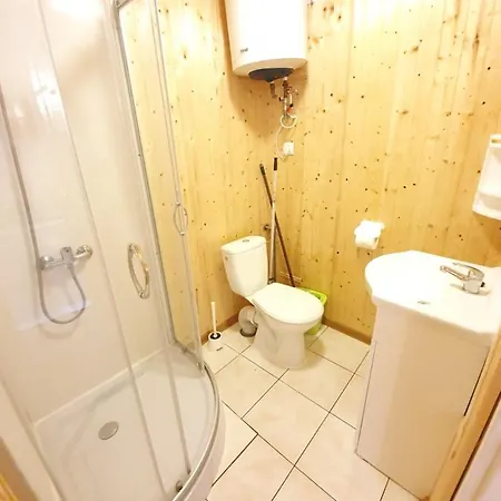 אכסניה Letniskowe Korona פוגורזליצה