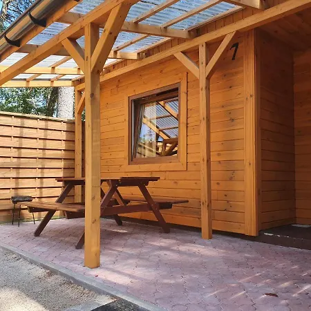 Letniskowe Korona אכסניה *