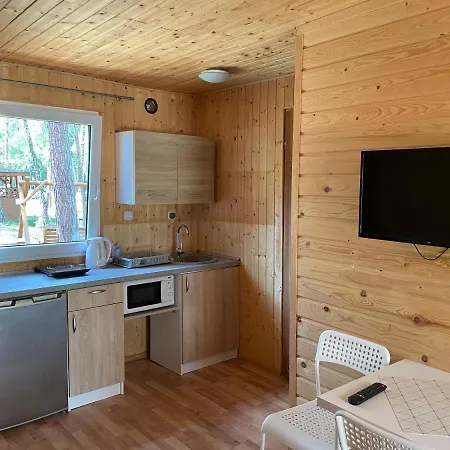 אכסניה Letniskowe Korona פוגורזליצה